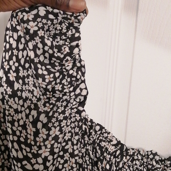 Dynamite Printed Mini Dress - Picture 8 of 9